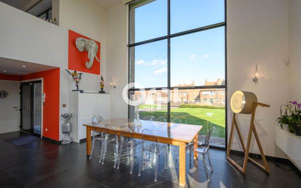 Maison à vendre    6 pièces • 232 m2 Lille