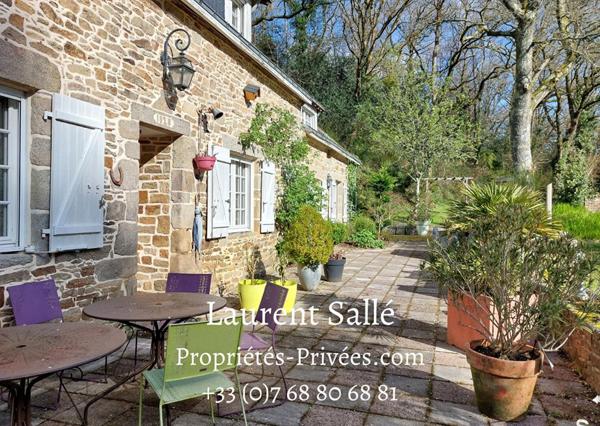 QUESTEMBERT  (56230) - Moulin et Maison de caractère 220 m²