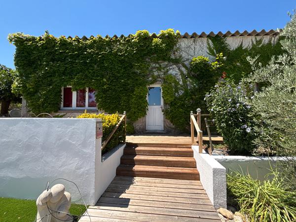 Domaine à CARCASSONNE avec piscine, gîte et chambres d'hôtes