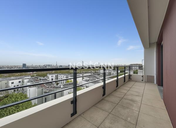 ISSY LES MOULINEAUX - FORT D'ISSY - Vente appartement 2 pièces avec balcon et vue dégagée sur Paris et la Tour Eiffel