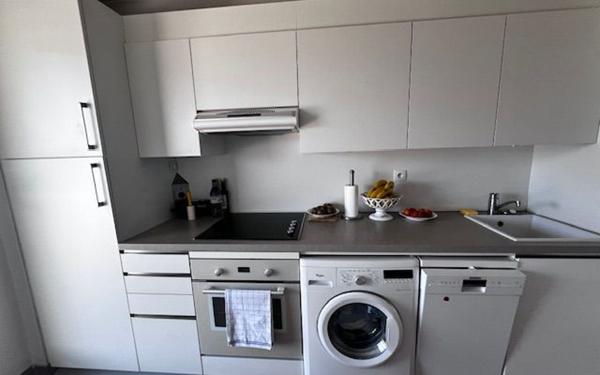 Appartement à vendre    2 pièces • 58,11 m2 Marseille 8