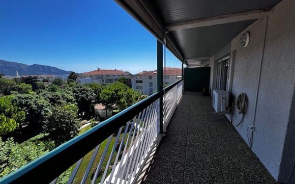 Appartement à vendre    2 pièces • 58,11 m2 Marseille 8