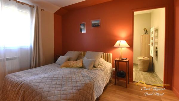 PROPRIÉTÉ DE PRESTIGE AUX PORTES DE TOULOUSE - ENTIÈREMENT RÉNOVÉE - AVEC PISCINE ET DÉPENDANCES D'EXCEPTION