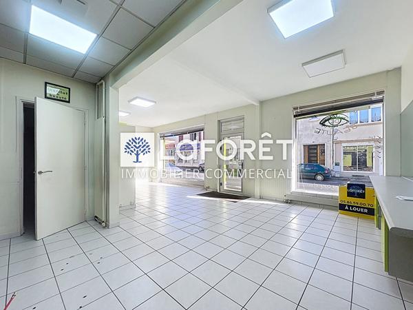 Location local commercial près de CERIZAY - 2 pièce(s) - 73 m² - 650 €/mois