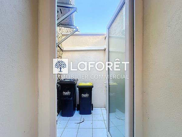 Location local commercial près de CERIZAY - 2 pièce(s) - 73 m² - 650 €/mois