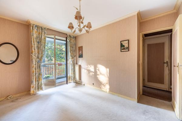 APPARTEMENT TROIS CHAMBRES GRANDE TERRASSE !