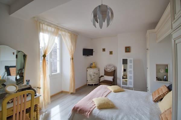 Maison à vendre à Terres-de-Haute-Charente (16270) - Charente