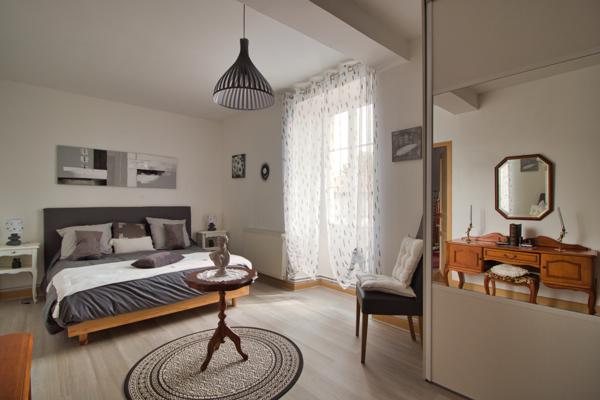 Maison à vendre à Terres-de-Haute-Charente (16270) - Charente