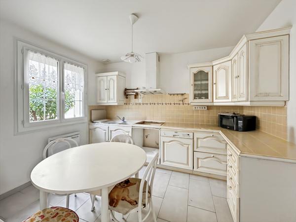 Maison Franqueville Saint Pierre Vivable de plain-pied