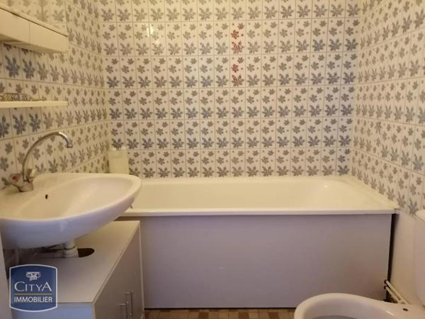 Appartement à louer 1 pièce 21.7m² Blois (41000)