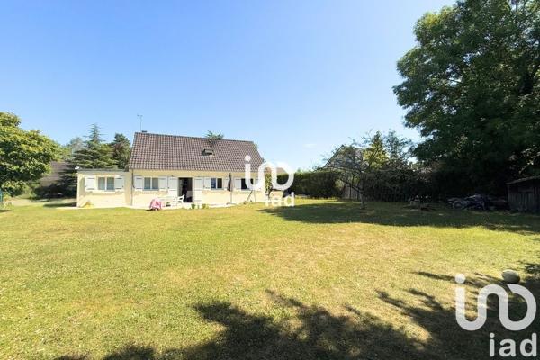 Maison à vendre 6 pièces 120 m² Le Mesnil-Saint-Denis