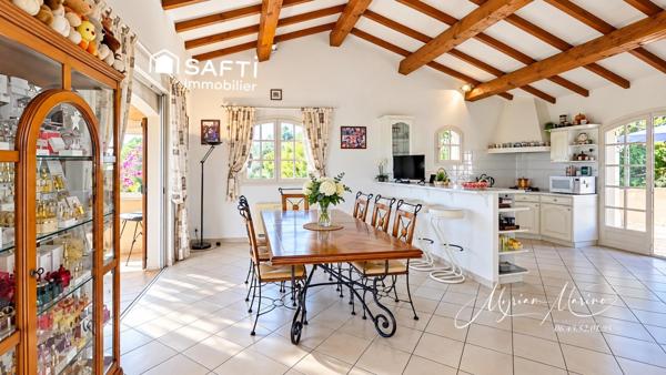 Villa 6 pièces vue mer à Saint-Aygulf – Piscine, terrasse et garage