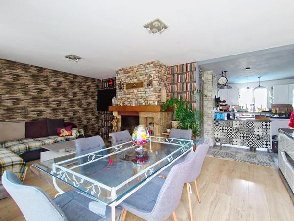 Une habitation principale avec T2 indépendant !