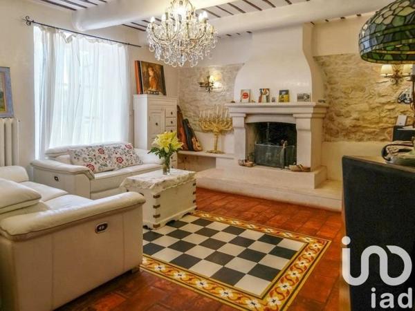 Mas 7 pièces de 271 m² à Pernes-les-Fontaines (84210)
