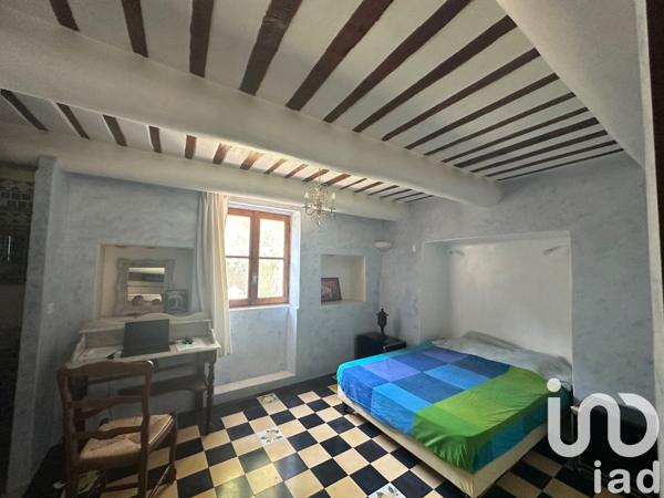 Mas 7 pièces de 271 m² à Pernes-les-Fontaines (84210)