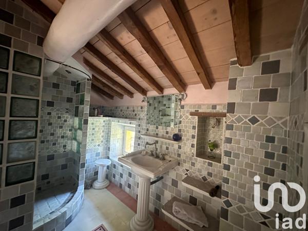 Mas 7 pièces de 271 m² à Pernes-les-Fontaines (84210)