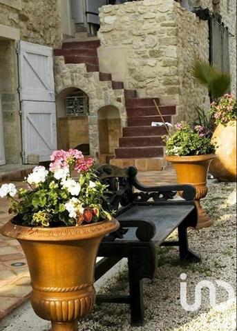 Mas 7 pièces de 271 m² à Pernes-les-Fontaines (84210)