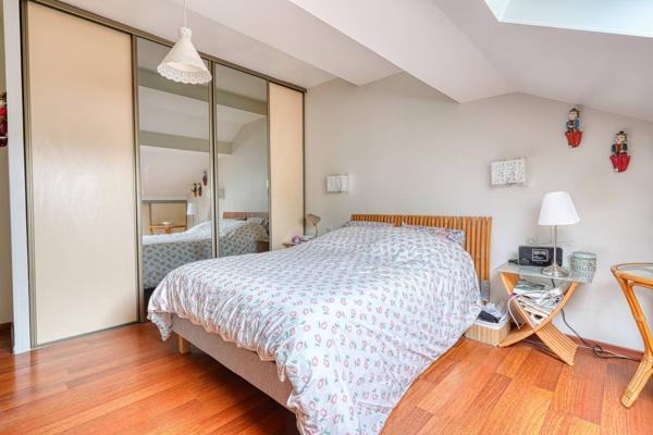 Appartement Emerainville 5 pièce(s) 80.4 m2