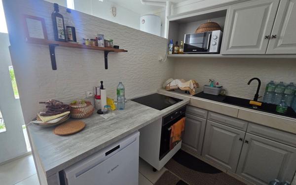 Appartement à vendre    4 pièces • 75,28 m2 Les Abymes