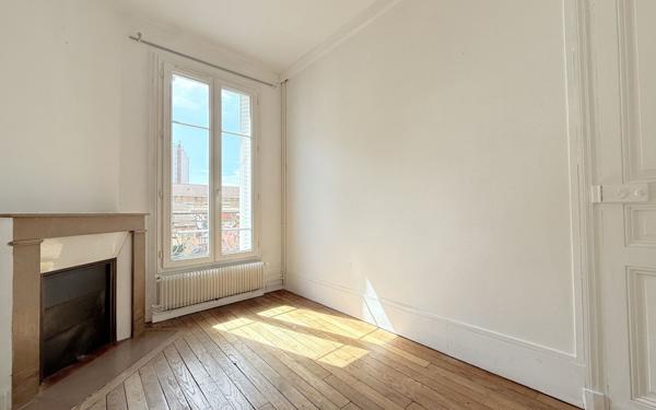 Appartement à vendre    3 pièces • 39,91 m2 Vanves