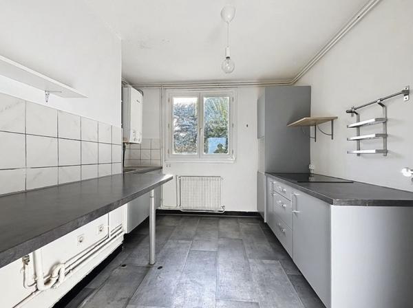 Appartement à vendre 182 000 € La Mulatière 3 p 63 m² DPE D