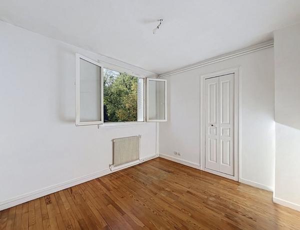 Appartement à vendre 182 000 € La Mulatière 3 p 63 m² DPE D