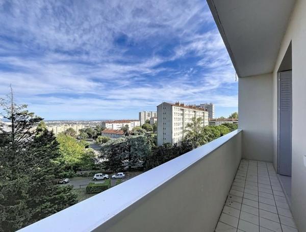 Appartement à vendre 182 000 € La Mulatière 3 p 63 m² DPE D