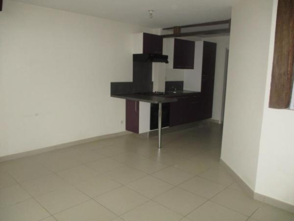 Appartement Neuville Aux Bois 2 pièce(s) 32.65 m2