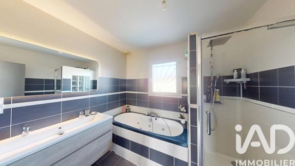 Maison à vendre 6 pièces 135 m² Frouzins
