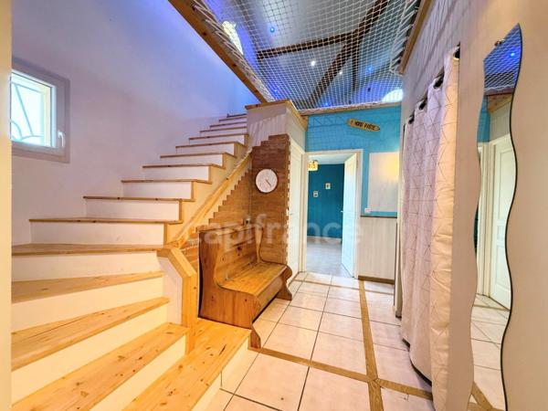 Villa Moderne de 211m² avec piscine et garage