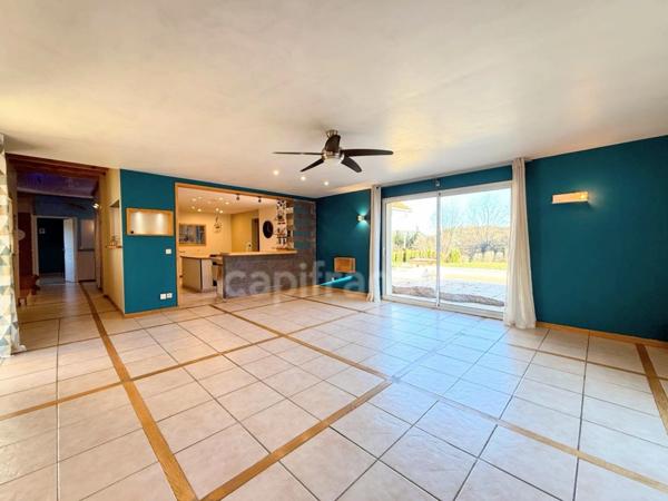 Villa Moderne de 211m² avec piscine et garage