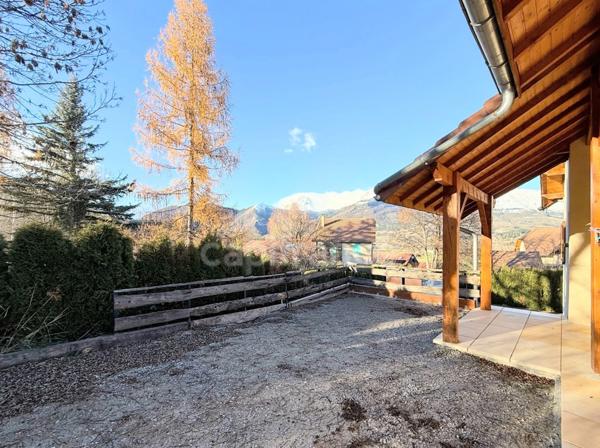 Villa Moderne de 211m² avec piscine et garage