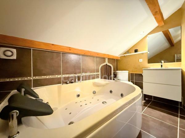 Villa Moderne de 211m² avec piscine et garage