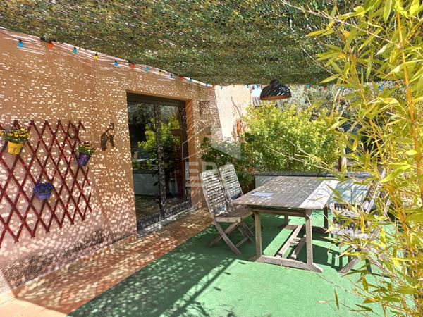 A VENDRE 83470 SAINT MAXIMIN LA SAINTE BAUME MAISON DE CAMPAGNE TYPE 6 DE 240M2 SUR 3932 M2 DE TERRAIN PISCINE DEUX APPARTEMENTS