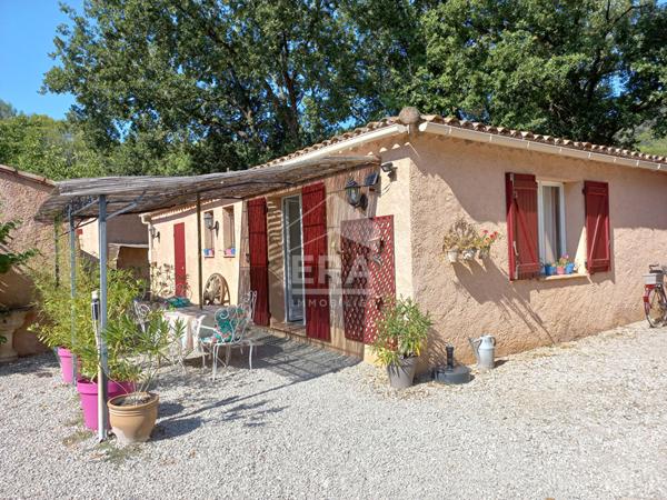 A VENDRE 83470 SAINT MAXIMIN LA SAINTE BAUME MAISON DE CAMPAGNE TYPE 6 DE 240M2 SUR 3932 M2 DE TERRAIN PISCINE DEUX APPARTEMENTS