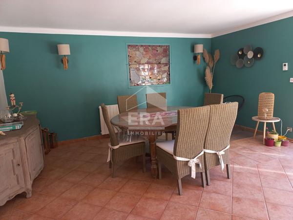 A VENDRE 83470 SAINT MAXIMIN LA SAINTE BAUME MAISON DE CAMPAGNE TYPE 6 DE 240M2 SUR 3932 M2 DE TERRAIN PISCINE DEUX APPARTEMENTS