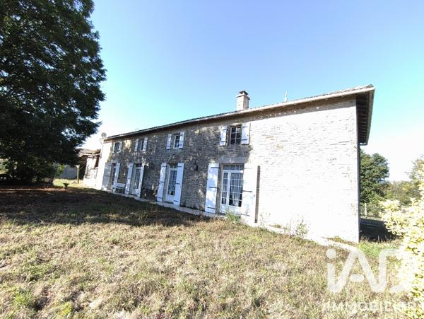 Maison à vendre 5 pièces 161,9 m² Lezay