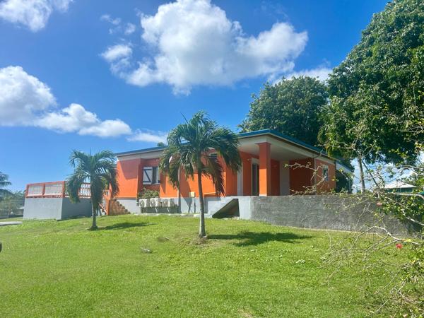 Maison 3 chambres sur un terrain de 1328m2