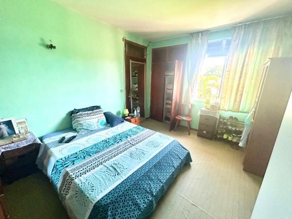 Maison 3 chambres sur un terrain de 1328m2