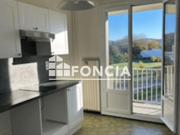 Location Studio 32.2 m² - 10 AVENUE DU DAUPHINE Bourgoin Jallieu 38300