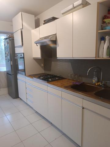 Appartement de 81m2 proche de toutes commodités.