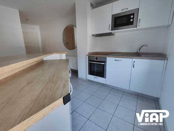 T3 MEUBLE PROCHE PLACE DENIS DUSSOUBS AVEC PARKING , Limoges T3 MEUBLE PROCHE PLACE DENIS DUSSOUBS AVEC PARKING , Limoges