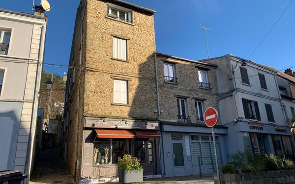 Appartement à vendre    1 pièce •  Chevreuse