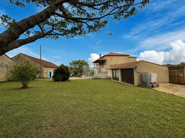 Propriété 2 maisons, dépendances, plus de 4 ha