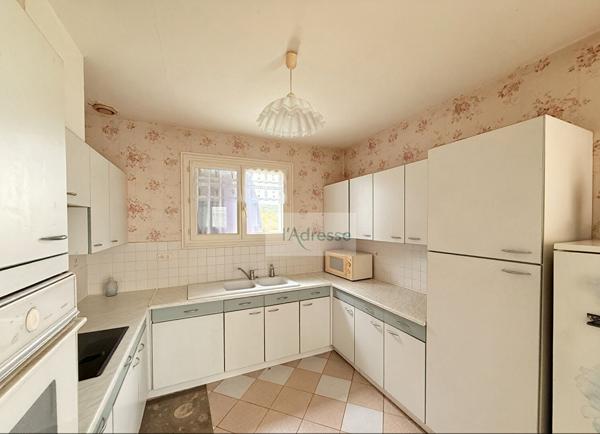 Propriété 2 maisons, dépendances, plus de 4 ha