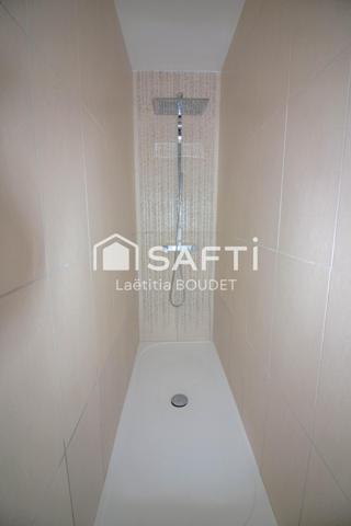 MAISON FAMILIALE AVEC PISCINE CHAUFFEE, STUDIO INDEPENDANT ET GARAGES - POSER VOS VALISES !