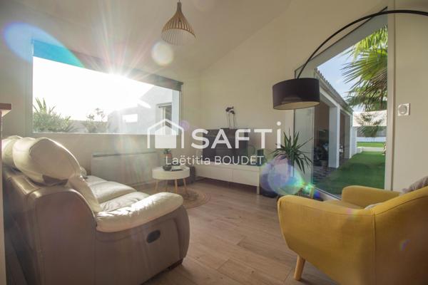 MAISON FAMILIALE AVEC PISCINE CHAUFFEE, STUDIO INDEPENDANT ET GARAGES - POSER VOS VALISES !