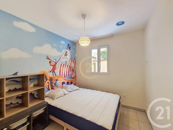 Appartement T2 à vendre  2 pièces - 40,18 m 2   MALLEMORT  - 13