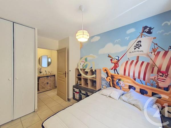 Appartement T2 à vendre  2 pièces - 40,18 m 2   MALLEMORT  - 13