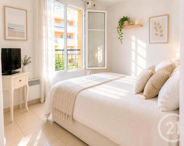Appartement à vendre  3 pièces - 60,89 m 2   MENTON  - 06